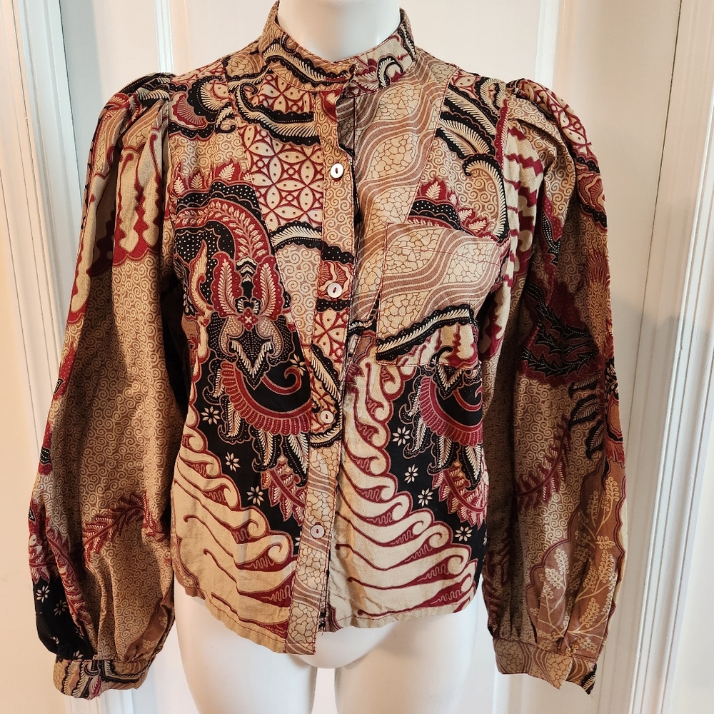 V. De Vinster New Small Blouse